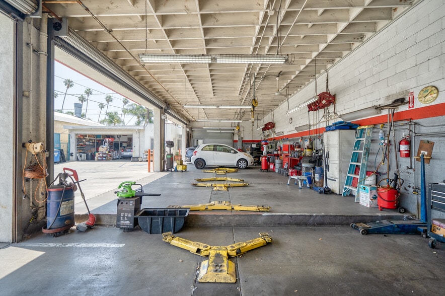 More Photos Of 4320 W Pico Blvd, Los Angeles Auto Repair For Sale