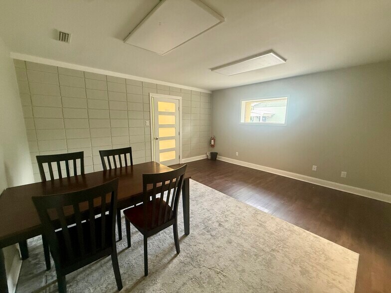 More Photos Of 694 Baldwin Ave, Defuniak Springs Office For Lease