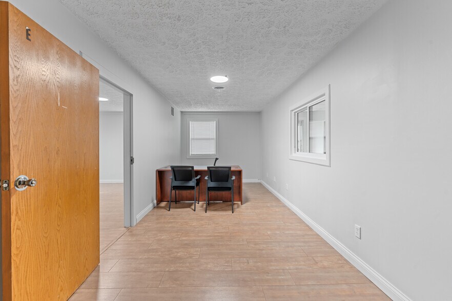 More Photos Of 1099 US Highway 22, Circleville Warehouse For Lease