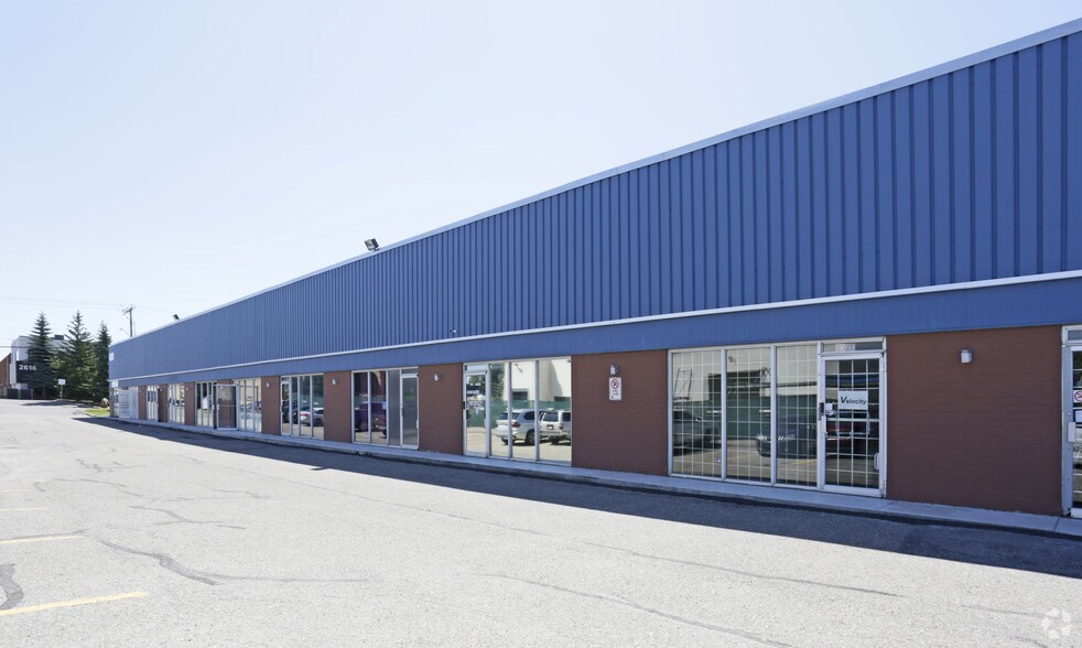More Photos Of 2625 18th St NE, Calgary Warehouse For Lease