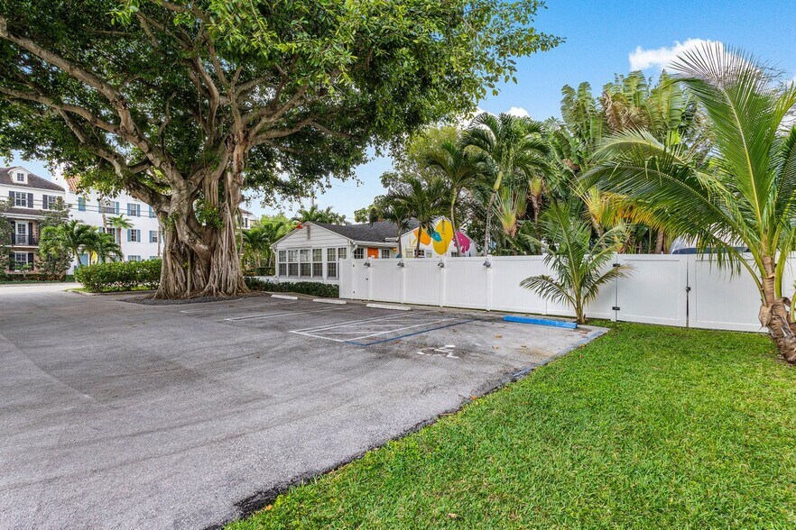 More Photos Of 103 NE 4th St, Delray Beach Office Residential For Sale