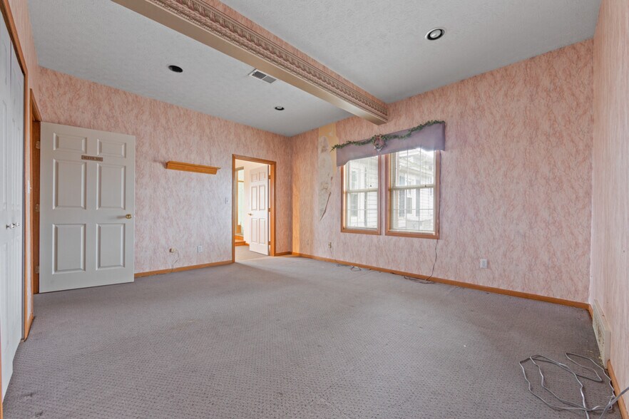 More Photos Of 9233 SR 14, Streetsboro Medical For Sale