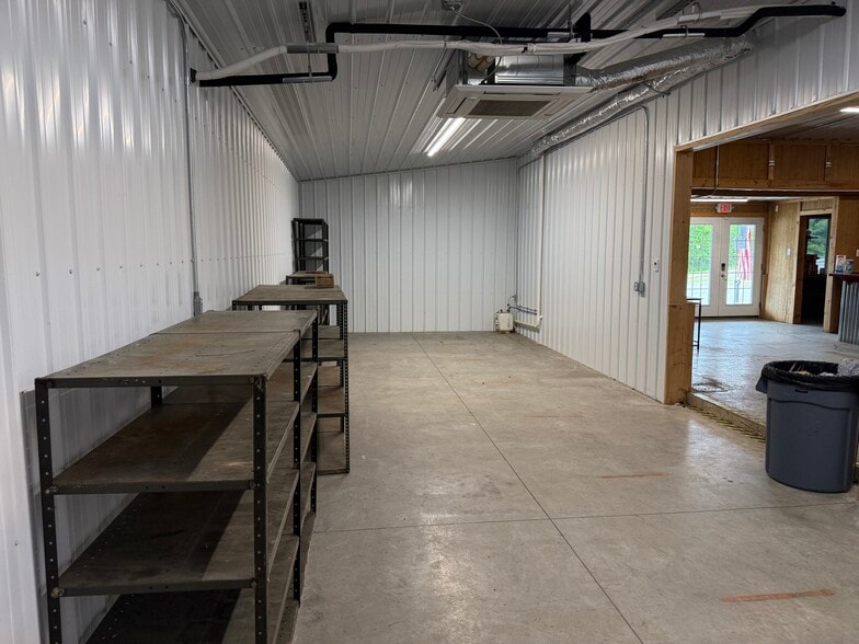 More Photos Of 431 1st St, Hollister Flex For Sale