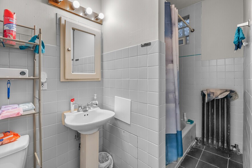 More Photos Of 3012 Bryant Ave S, Minneapolis Multifamily For Sale