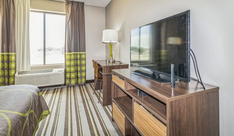 More Photos Of 3432 Interstate 20, Stanton Hotel For Sale