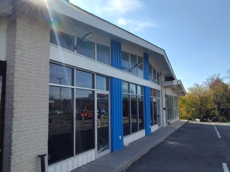 More Photos Of 6825 Richmond Hwy, Alexandria Freestanding For Sale