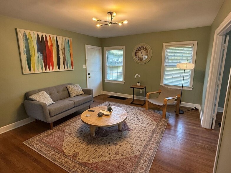 More Photos Of 1802 Carolyn Dr, Lexington Apartments For Sale