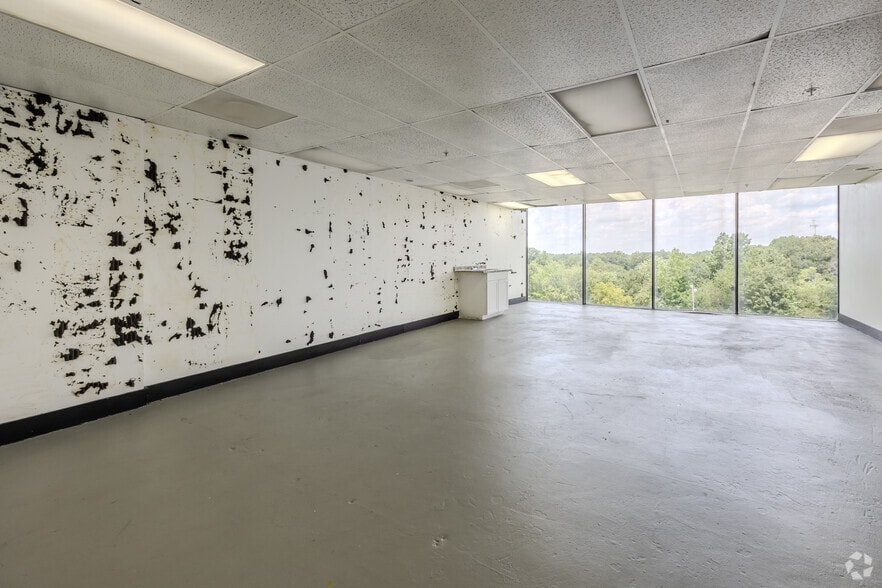 More Photos Of 2001 Martin Luther King Jr Dr, Atlanta Loft Creative Space For Sale