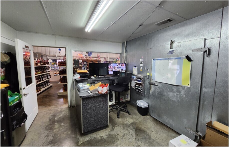 More Photos Of 500 S Main, Covington Freestanding For Sale