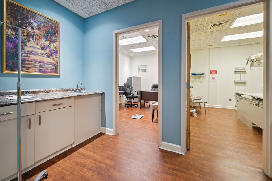 More Photos Of 1553 State Route 27, Somerset Medical For Sale