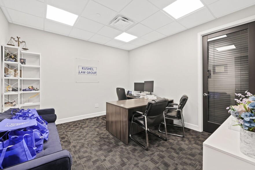 More Photos Of 10055 Yamato Rd, Boca Raton Medical For Lease