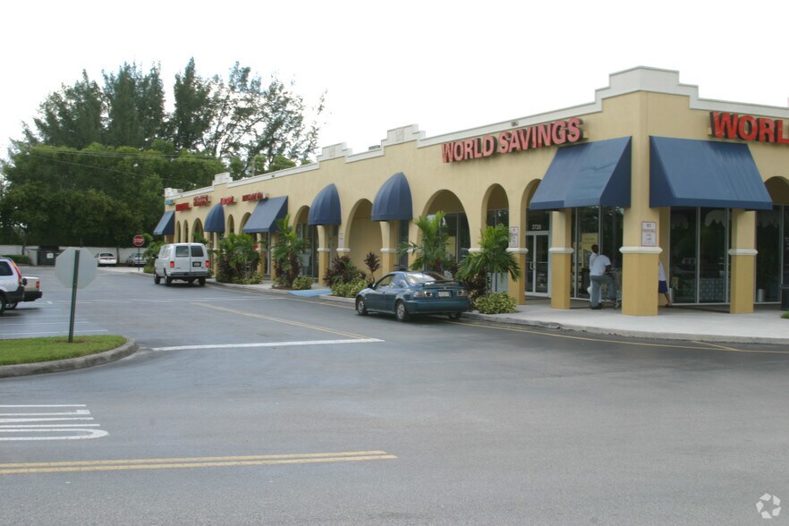 More Photos Of 3660-4060 W Hillsboro Blvd, Deerfield Beach Storefront For Lease