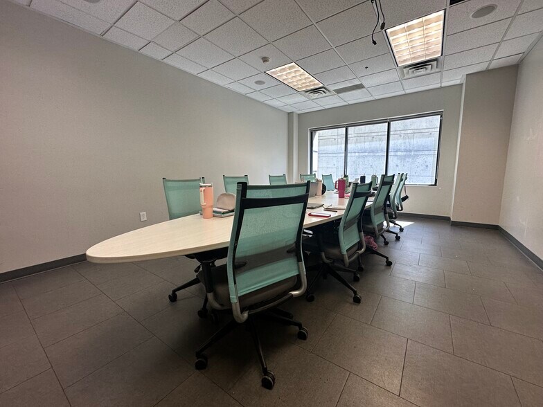 More Photos Of 86 N University Ave, Provo Office Residential For Lease