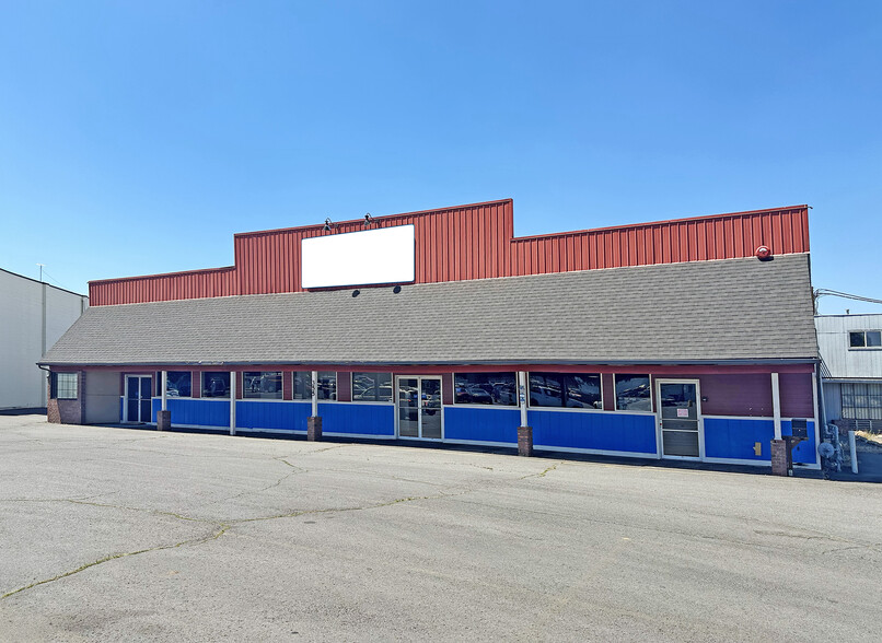 Primary Photo Of 355 NE 2nd St, Bend Warehouse For Sale