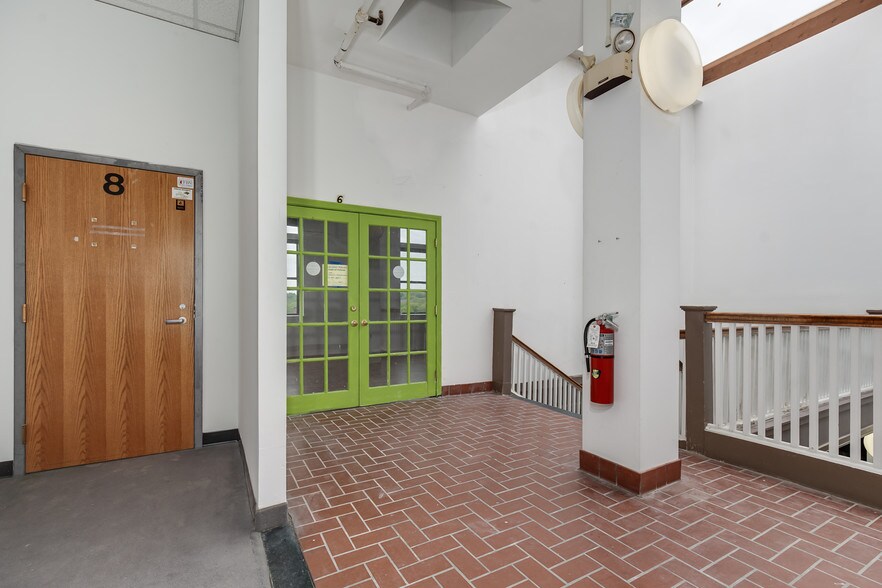 More Photos Of 112 Main St, Putnam Storefront Retail Office For Lease