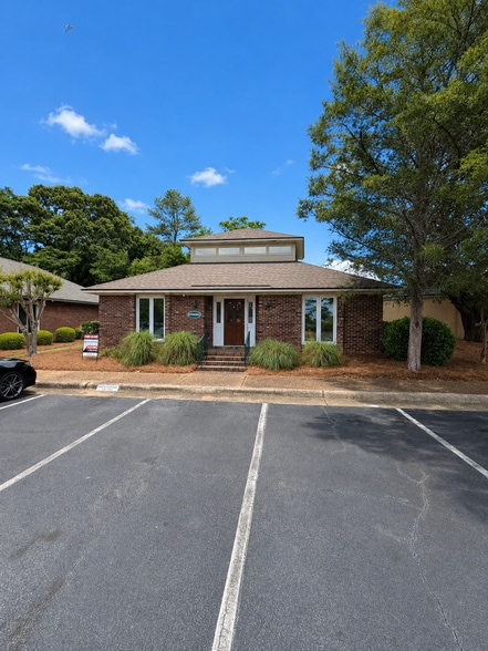 Primary Photo Of 5734 Windsor Dr, Columbus Office For Lease