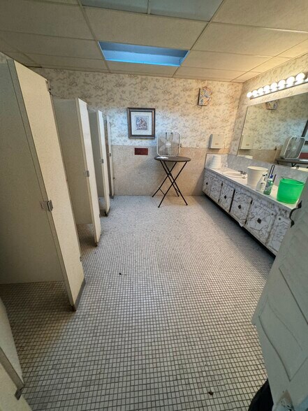 More Photos Of 12495 NE 2nd Ave, North Miami Religious Facility For Sale