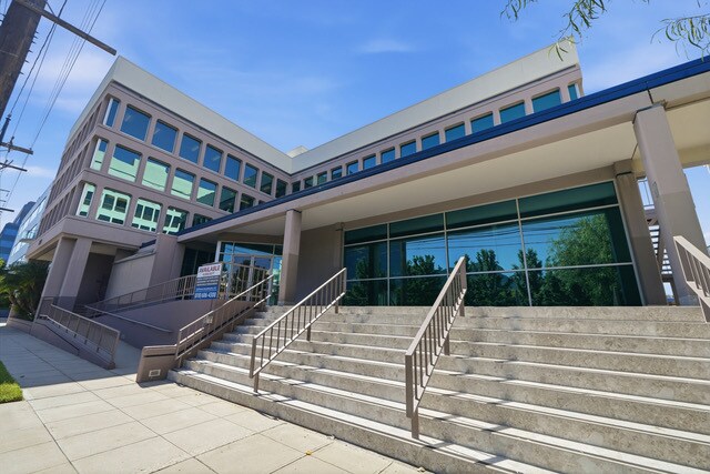 More Photos Of 2727 W Alameda Ave, Burbank Medical For Lease