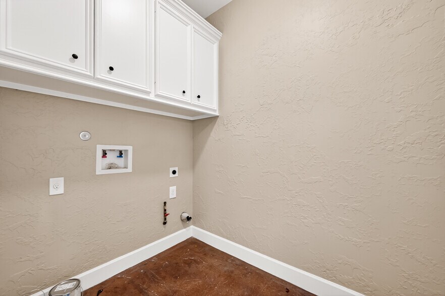 More Photos Of 14134 Packard St, Houston Specialty For Sale