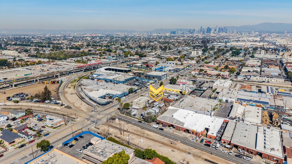 More Photos Of 1808 58th Pl, Los Angeles Land For Lease