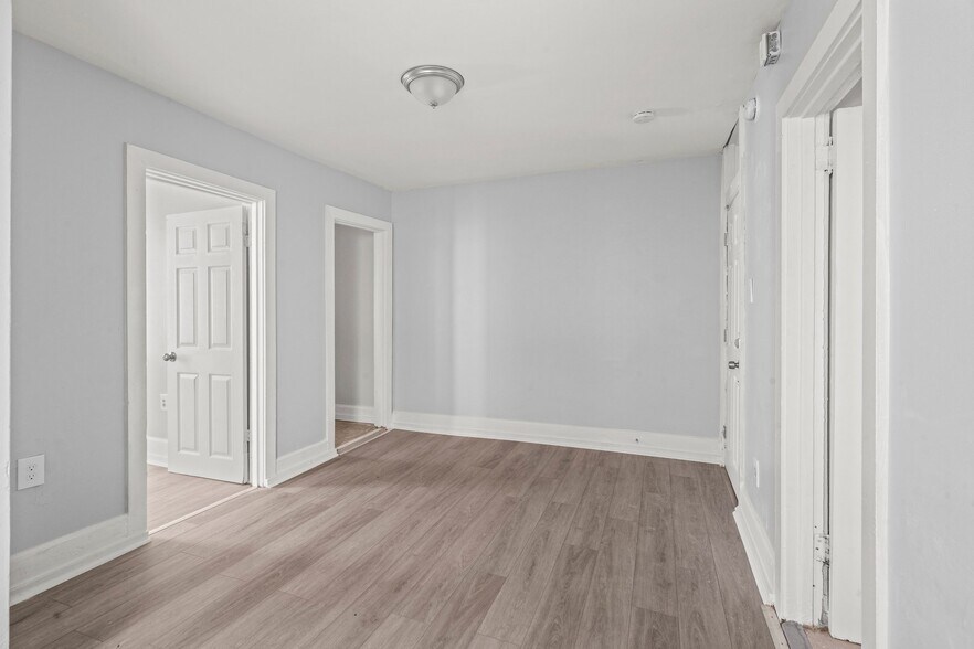 More Photos Of 129-131 E Roosevelt Blvd, Philadelphia Apartments For Sale