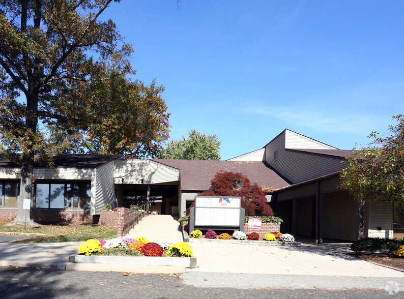 More Photos Of 1244 Fort Washington Ave, Fort Washington Medical For Lease