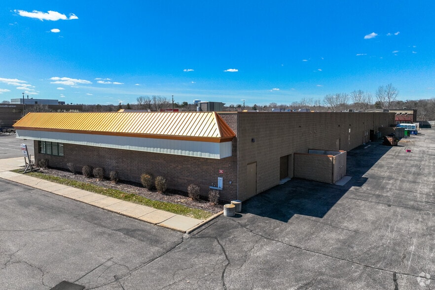 More Photos Of 2231 E 11th Ave, Saint Paul Unknown For Lease