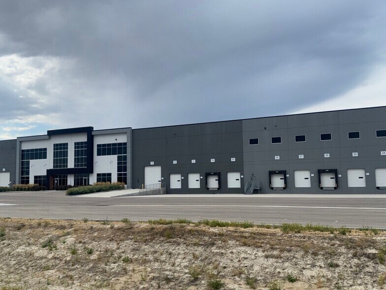 More Photos Of 1195 N 6550, Salt Lake City Distribution For Lease