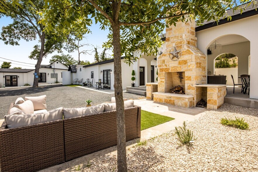 More Photos Of 2565 N State Highway 16, Fredericksburg Specialty For Sale