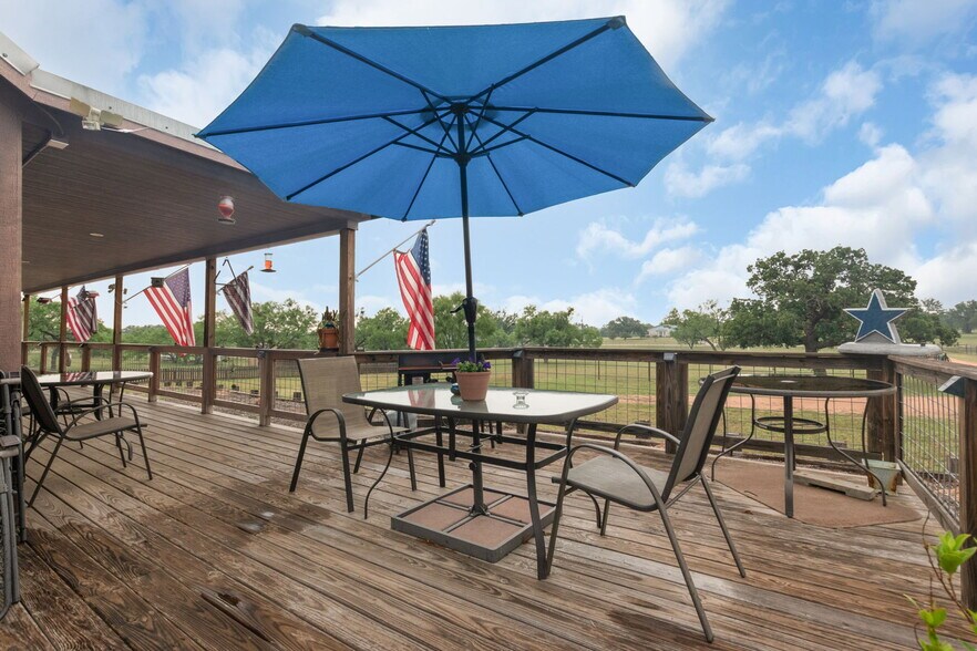 More Photos Of 310 Cortez Trl, Buchanan Dam Trailer Camper Park For Sale