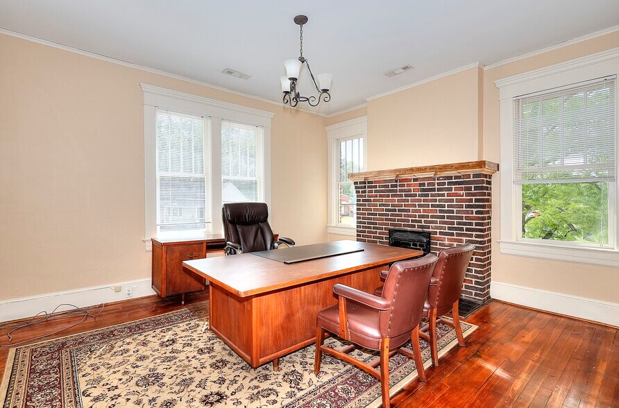 More Photos Of 338 N Broad St, Monroe Office Residential For Sale