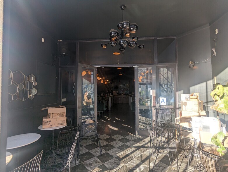 More Photos Of 581 Myrtle Ave, Brooklyn Restaurant For Lease