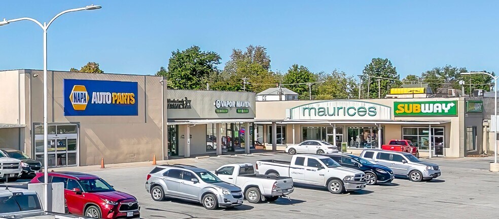 Primary Photo Of 506 S Washington St, Chillicothe General Retail For Sale