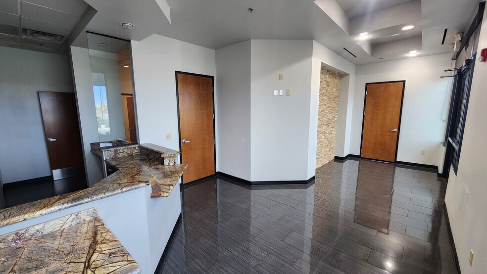 More Photos Of 8845 W Flamingo Rd, Las Vegas Medical For Lease