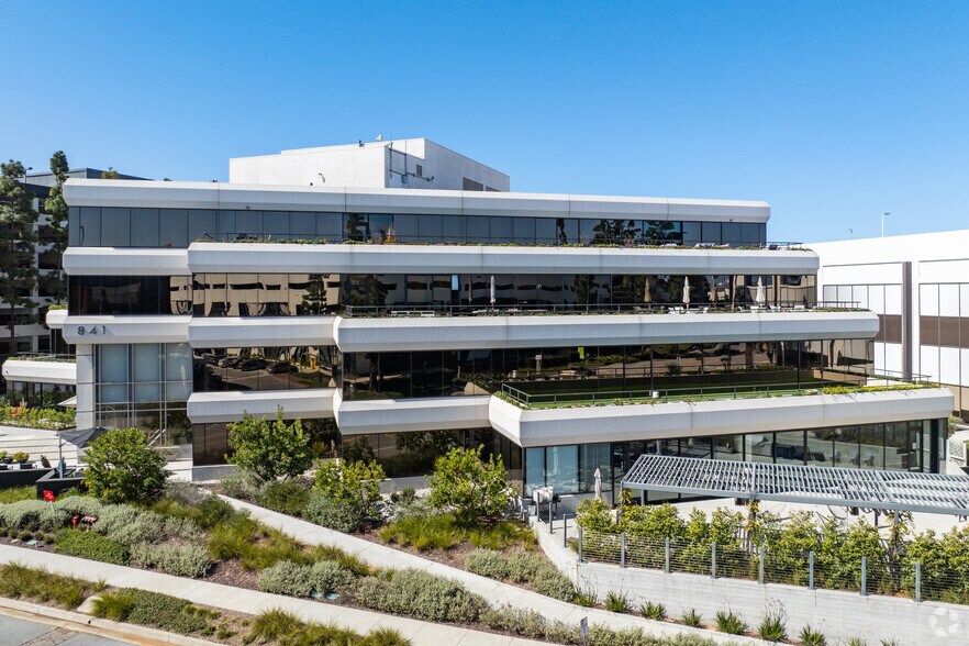 More Photos Of 841 Apollo St, El Segundo Coworking Space