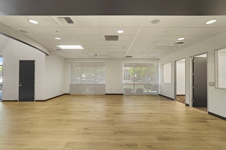 More Photos Of 2140 W Grant Line Rd, Tracy Office For Sale