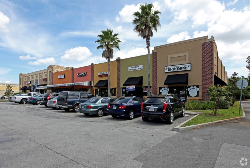 More Photos Of 1097-1131 S Clarke Rd, Ocoee Storefront Retail Office For Lease