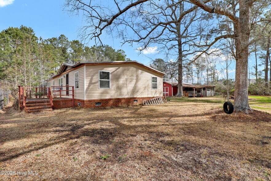 More Photos Of 1098 Hoover Rd, Hampstead Specialty For Sale