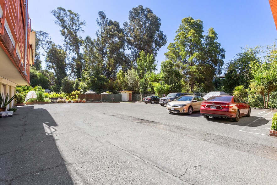 More Photos Of 951-955 Karol Way, San Leandro Apartments For Sale