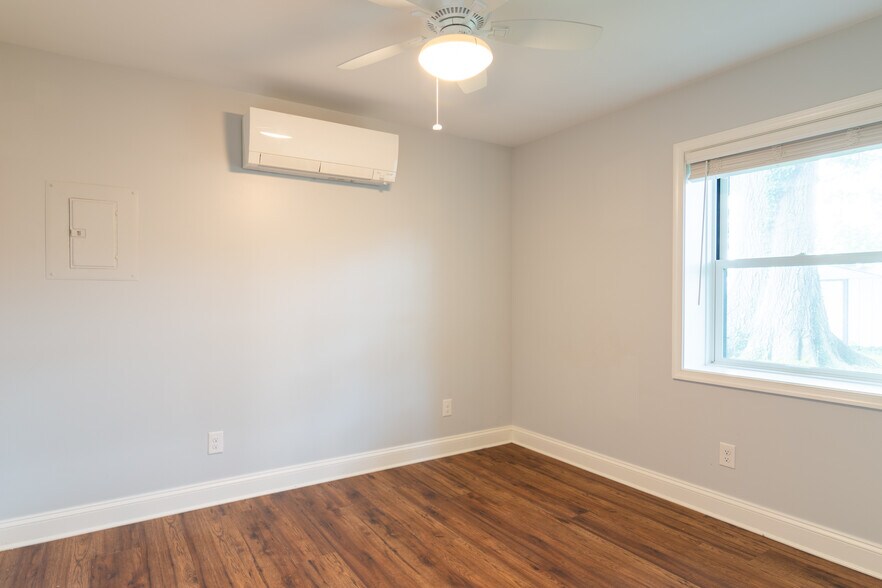 More Photos Of 29350 Matthewstown Rd, Easton Garden Center For Sale