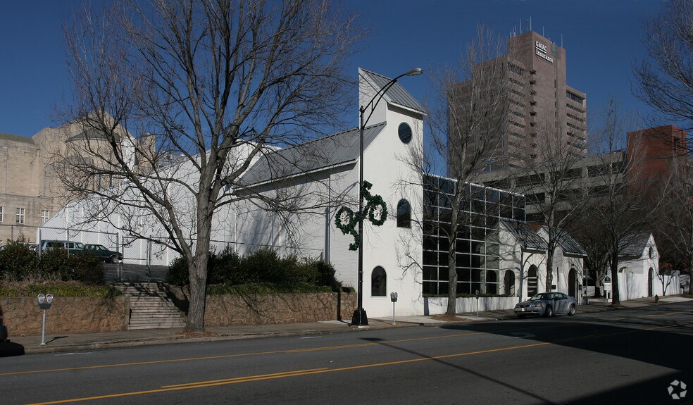 More Photos Of 635 W 4th St, Winston-Salem Office For Lease