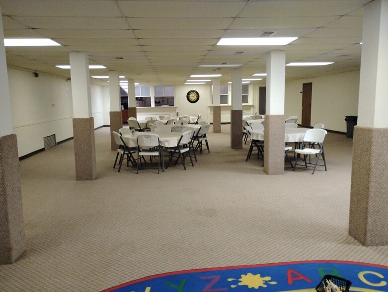 More Photos Of 906 Elm St, Coffeyville Religious Facility For Sale