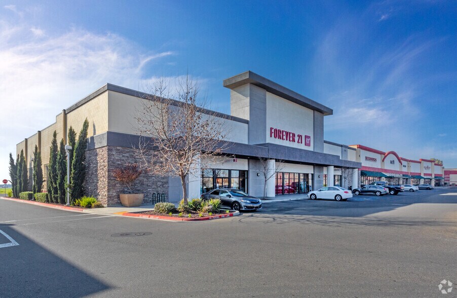 More Photos Of 2800 Countryside Dr, Turlock Unknown For Lease
