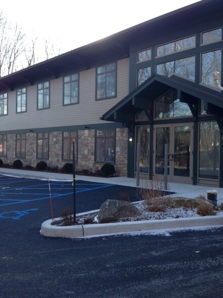 More Photos Of 40 Deer Park Rd, Katonah Medical For Lease