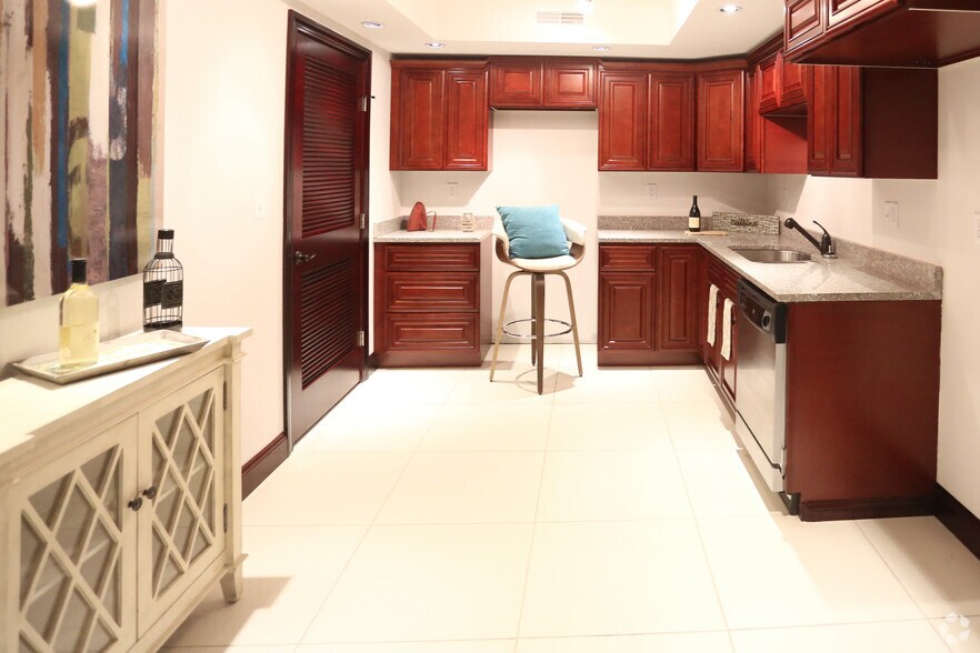 More Photos Of 1014-1024 Locust St, Saint Louis Apartments For Sale