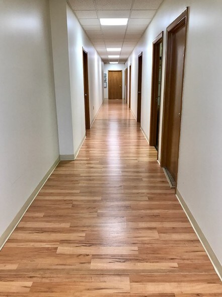 More Photos Of 15 Thames St, Groton Office For Lease