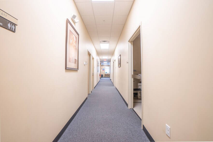 More Photos Of 227 Monogard Dr, Manchester Medical For Sale