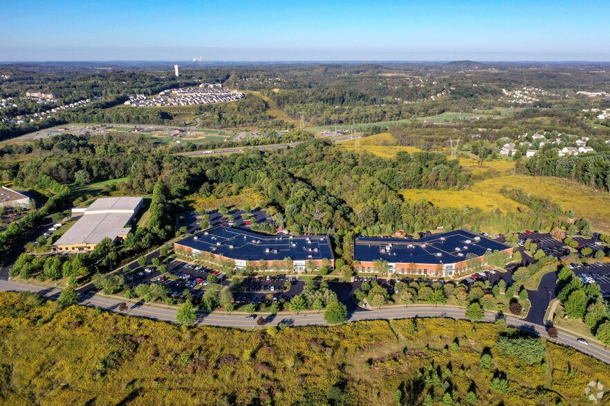 More Photos Of 220 W Kensinger Rd, Cranberry Township Flex For Lease