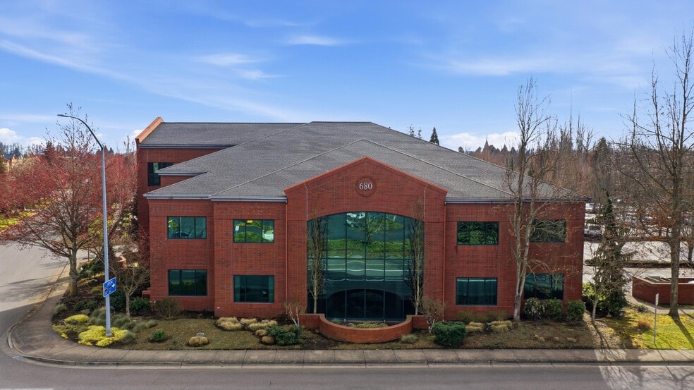Primary Photo Of 680 Hawthorne Ave SE, Salem Office For Sale