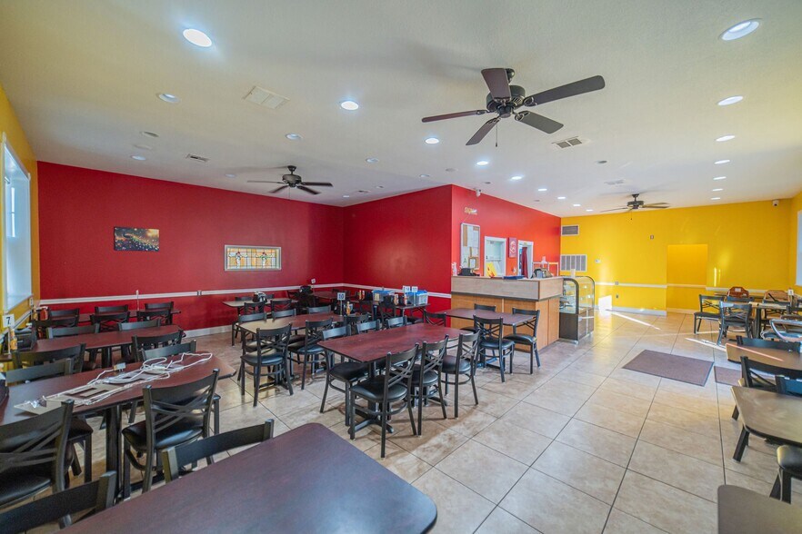 More Photos Of 464 US Highway 51 N, Bardwell Restaurant For Sale